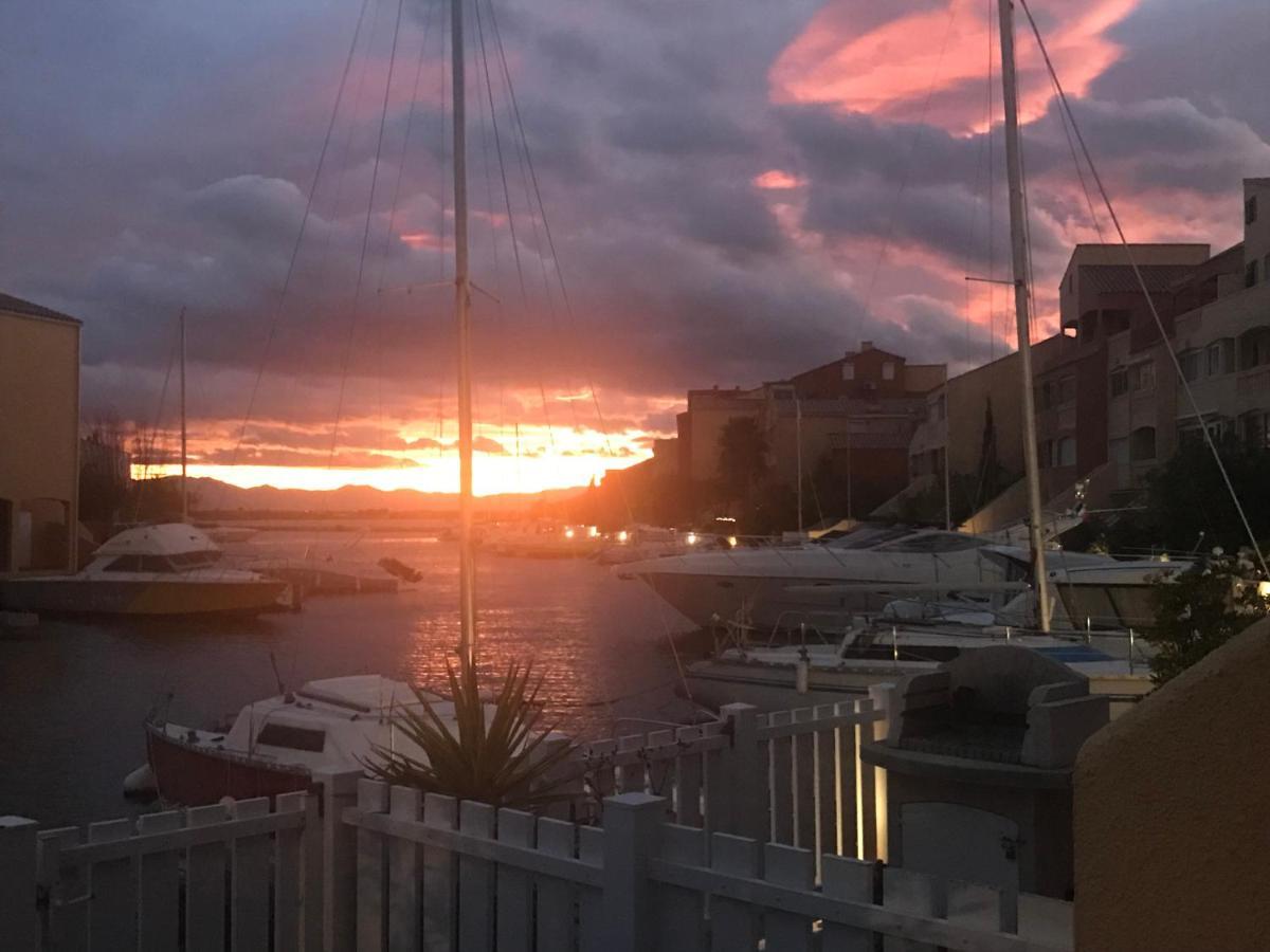 Marina Les Pieds Dans L Eau Apartment Le Barcares Exterior photo