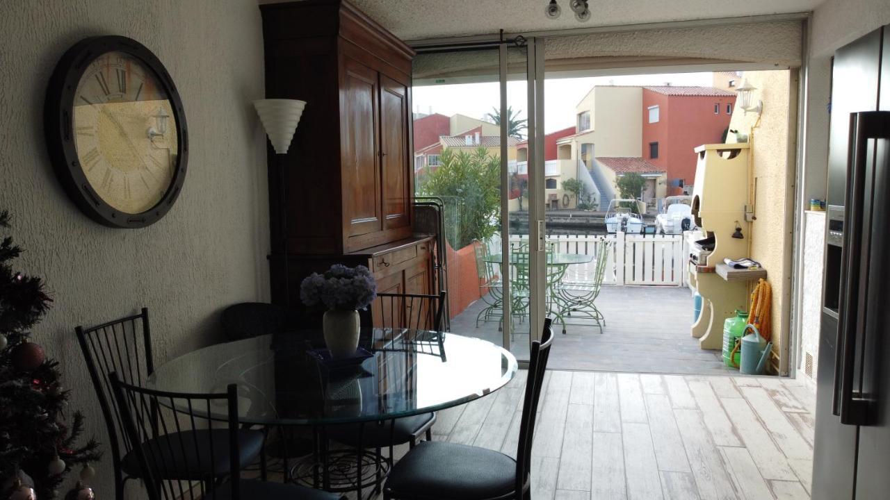 Marina Les Pieds Dans L Eau Apartment Le Barcares Exterior photo