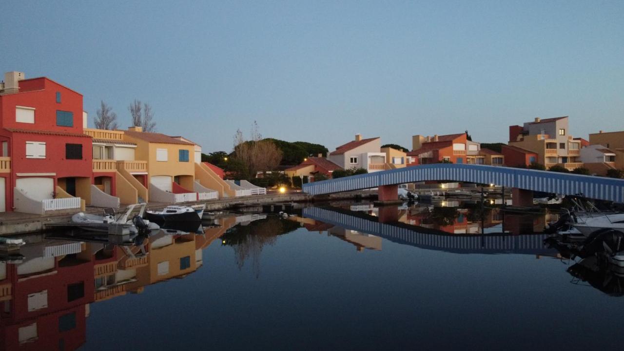 Marina Les Pieds Dans L Eau Apartment Le Barcares Exterior photo